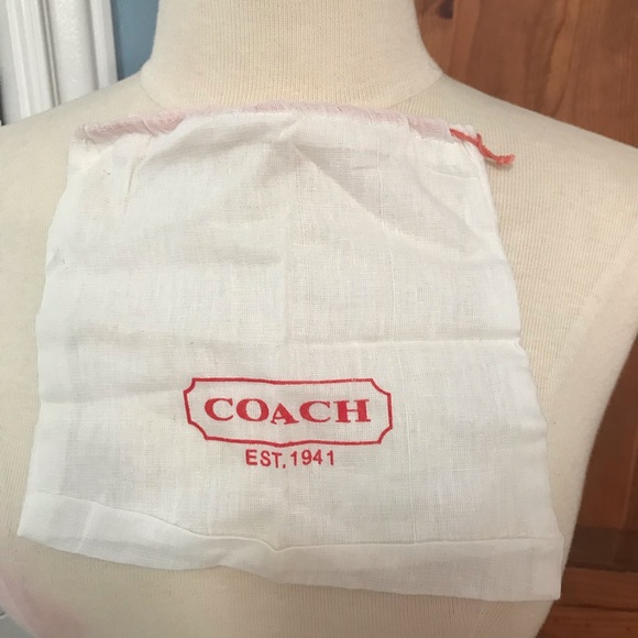 Coach tan wristlet - Picture 5 of 5